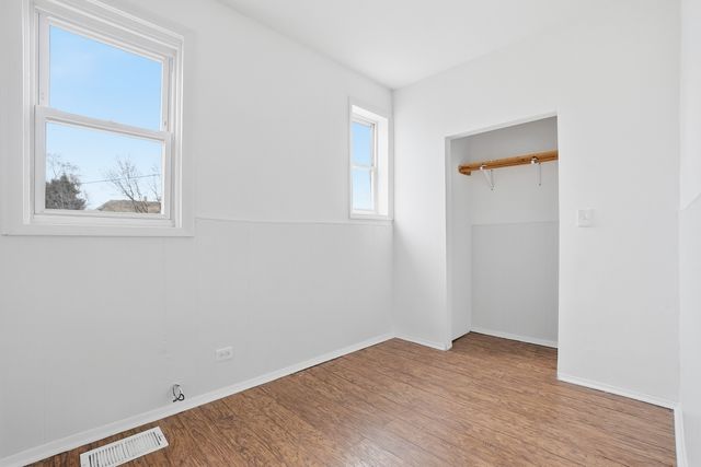 8705 S Saginaw Avenue, Chicago, IL 60617