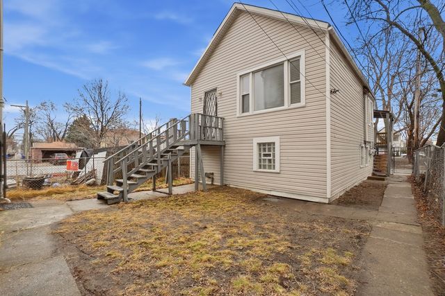 8705 S Saginaw Avenue, Chicago, IL 60617