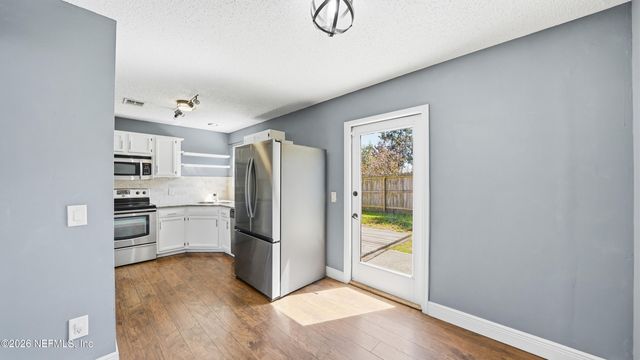 374 HICKORY HOLLOW Drive N, Jacksonville, FL 32225