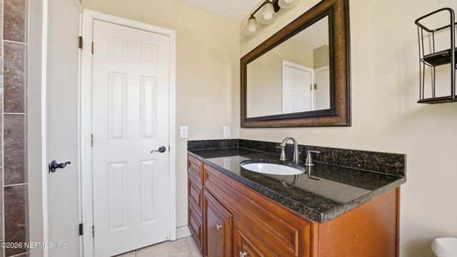 374 HICKORY HOLLOW Drive N, Jacksonville, FL 32225