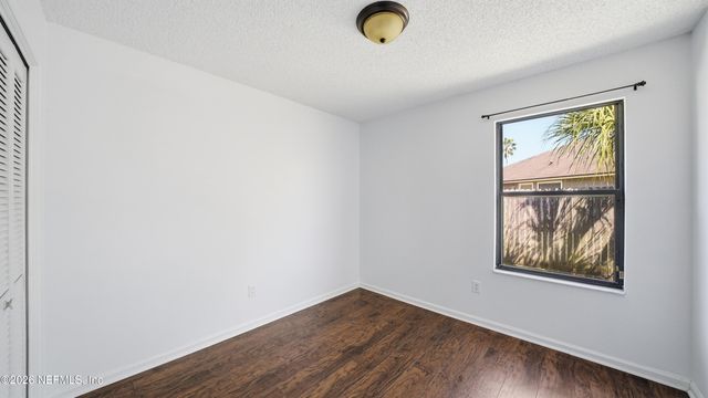 374 HICKORY HOLLOW Drive N, Jacksonville, FL 32225