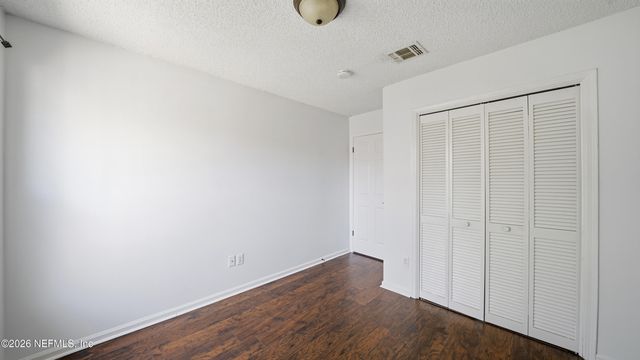 374 HICKORY HOLLOW Drive N, Jacksonville, FL 32225