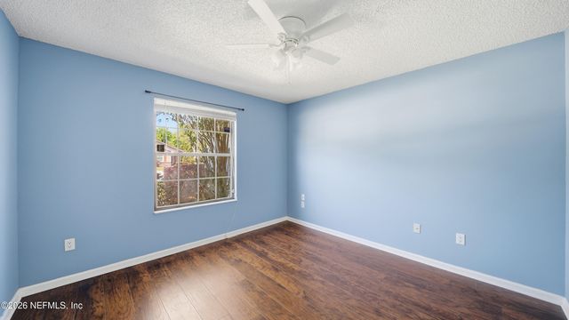 374 HICKORY HOLLOW Drive N, Jacksonville, FL 32225