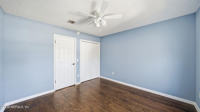 374 HICKORY HOLLOW Drive N, Jacksonville, FL 32225