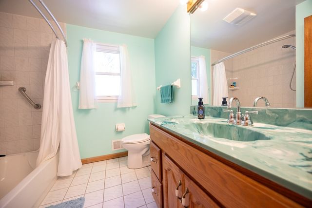 22 Putting Green Lane, Perinton, NY 14526
