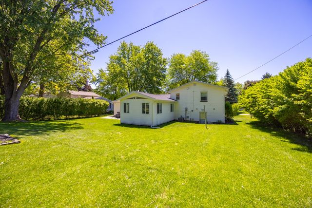 22 Putting Green Lane, Perinton, NY 14526