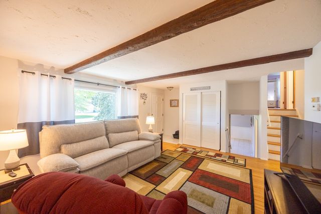 22 Putting Green Lane, Perinton, NY 14526