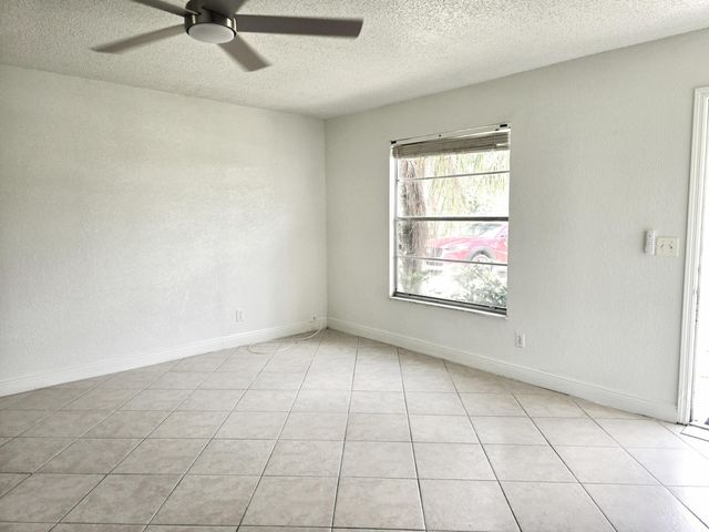 582 NW Sherbrooke Avenue, Port St. Lucie, Port St Lucie, FL 34983