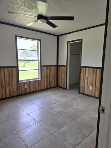 582 NW Sherbrooke Avenue, Port St. Lucie, Port St Lucie, FL 34983