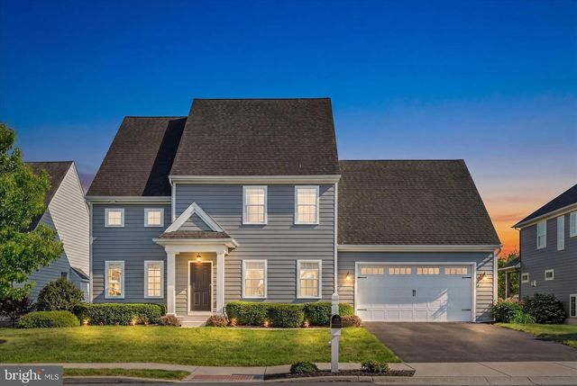 678 INTEGRITY DR, Lititz, PA 17543