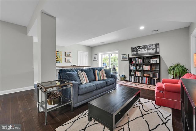 678 INTEGRITY DR, Lititz, PA 17543