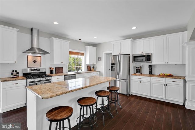 678 INTEGRITY DR, Lititz, PA 17543