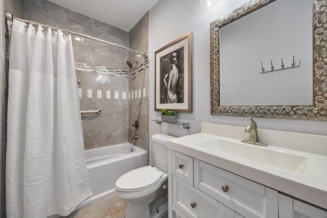 451 Whitney Street, Cedar Hill, TX 75104