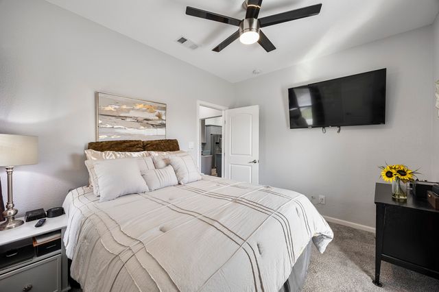 451 Whitney Street, Cedar Hill, TX 75104