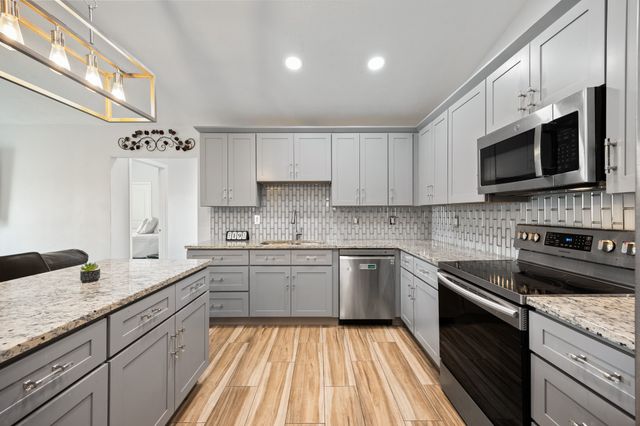 451 Whitney Street, Cedar Hill, TX 75104