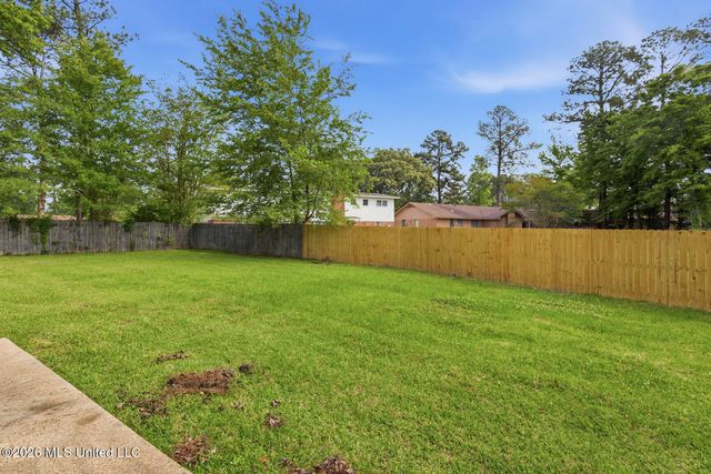576 Woodson Drive, Jackson, MS 39206