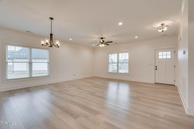 168 Gunners Way, Gray, TN 37615