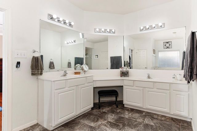 610 Manchester Trail Drive, Spring, TX 77373