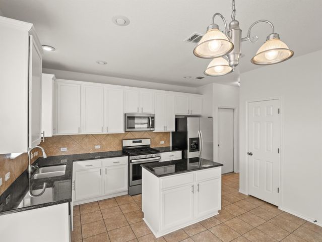 15000 Boquillas Canyon DR, Austin, TX 78717