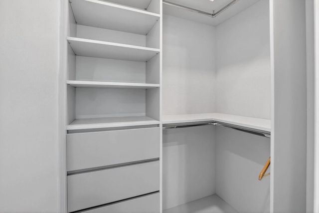 750 NE 16th Avenue, Fort Lauderdale, FL 33304