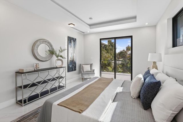 750 NE 16th Avenue, Fort Lauderdale, FL 33304