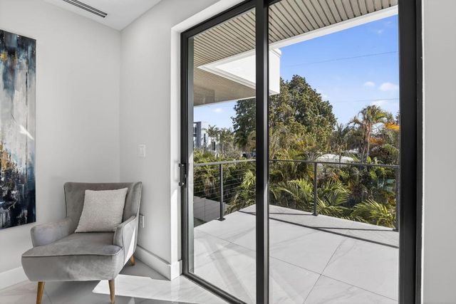 750 NE 16th Avenue, Fort Lauderdale, FL 33304