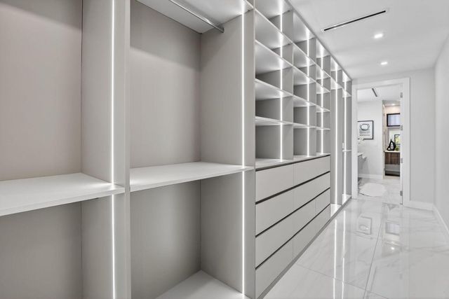 750 NE 16th Avenue, Fort Lauderdale, FL 33304