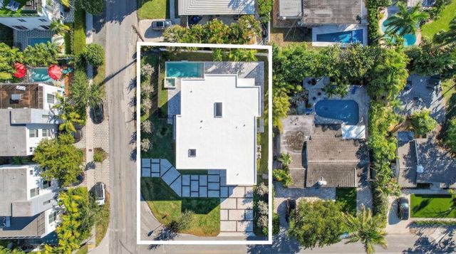 750 NE 16th Avenue, Fort Lauderdale, FL 33304