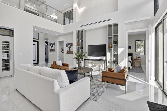 750 NE 16th Avenue, Fort Lauderdale, FL 33304