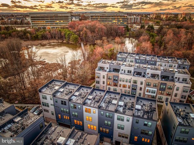 12742 VERDANT WAY, Reston, VA 20191