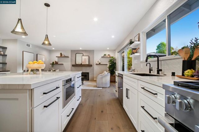 230 230 Royal Palm Place, Danville, CA 94526