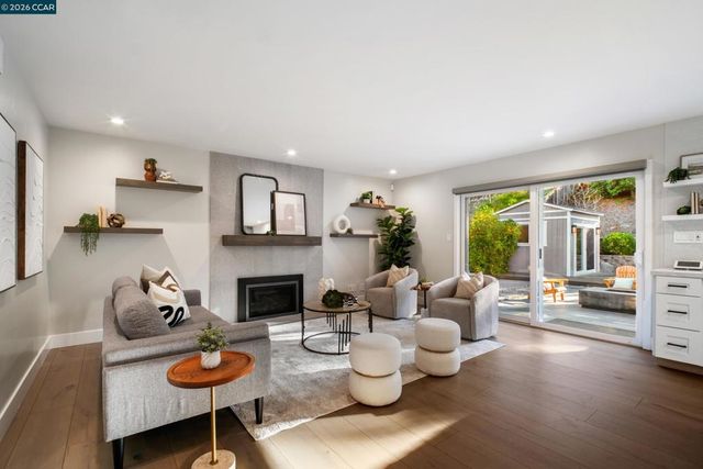 230 230 Royal Palm Place, Danville, CA 94526