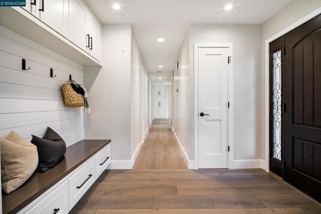 230 230 Royal Palm Place, Danville, CA 94526