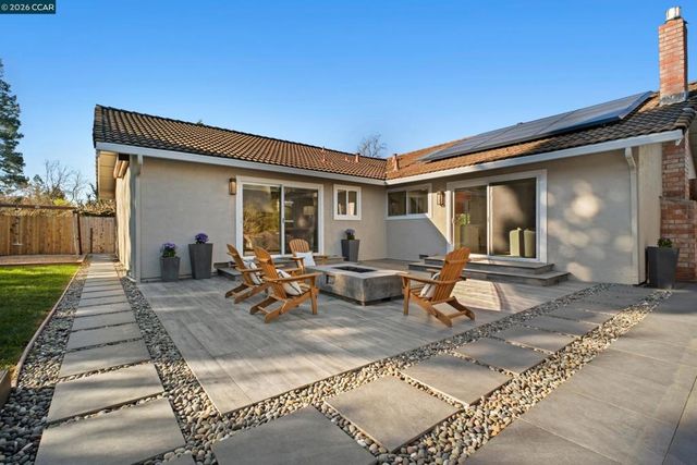 230 230 Royal Palm Place, Danville, CA 94526