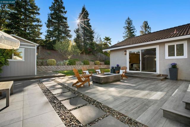 230 230 Royal Palm Place, Danville, CA 94526