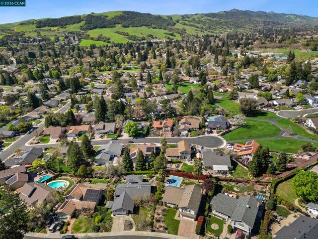 230 230 Royal Palm Place, Danville, CA 94526