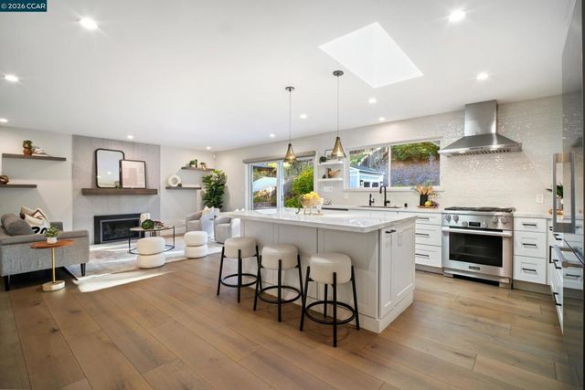 230 230 Royal Palm Place, Danville, CA 94526