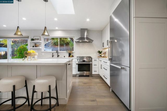 230 230 Royal Palm Place, Danville, CA 94526