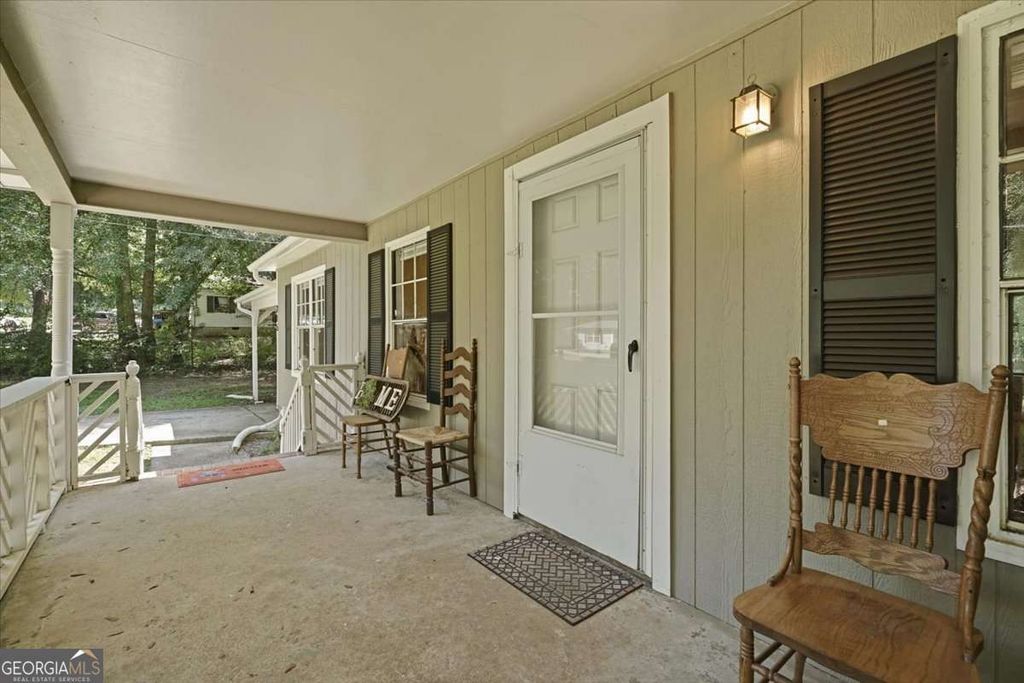 215 Hoke Street, Maysville, GA 30558 — photo 4