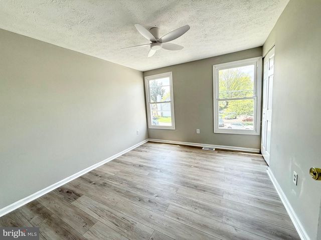 2 CINNABAR CT, Gaithersburg, MD 20879