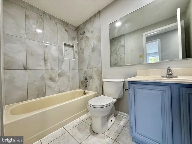 2 CINNABAR CT, Gaithersburg, MD 20879