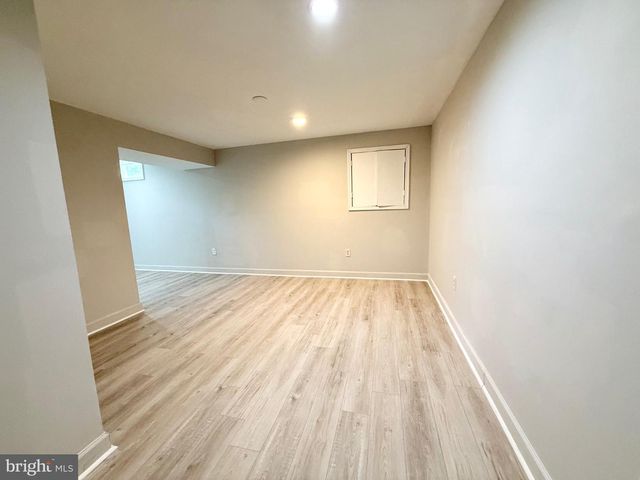 2 CINNABAR CT, Gaithersburg, MD 20879