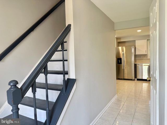 2 CINNABAR CT, Gaithersburg, MD 20879