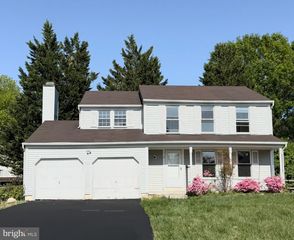 2 CINNABAR CT, Gaithersburg, MD 20879
