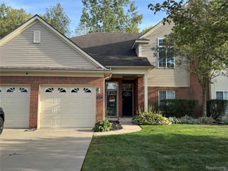 14202 Shadywood Drive, Sterling Heights, MI 48312