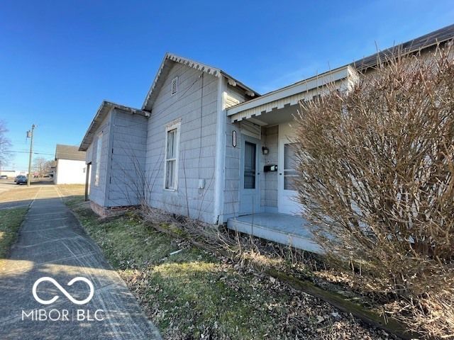 1331 Sycamore Street, Columbus, IN 47201