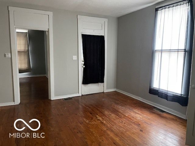 1331 Sycamore Street, Columbus, IN 47201