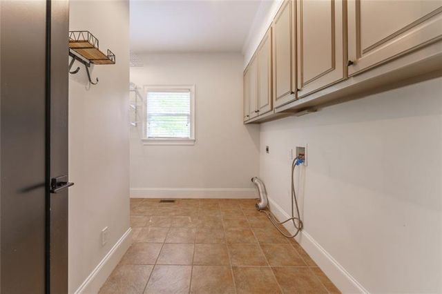 214 Chandler Walk, Loganville, GA 30052