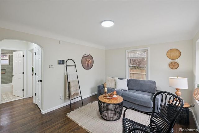 17326 Kentfield Street, Detroit, MI 48219