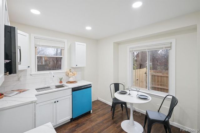 17326 Kentfield Street, Detroit, MI 48219